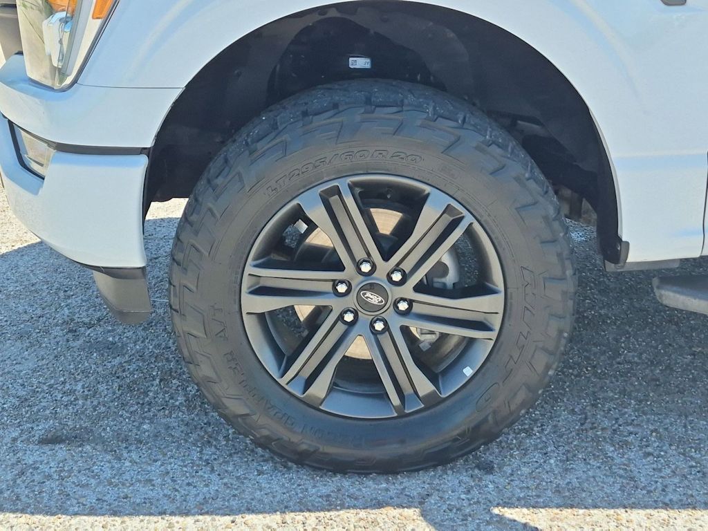 Thumbnail: 2022 Ford F-150 - 8
