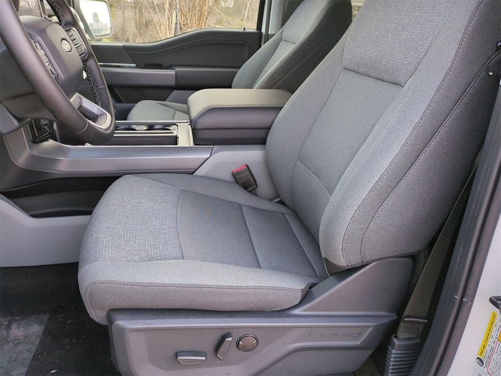 Thumbnail: 2025 Ford F-150 - 9