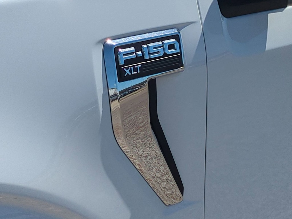 Thumbnail: 2025 Ford F-150 - 32