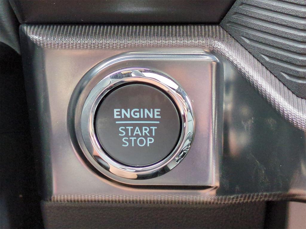 2025 Ford F-150 Lariat 28