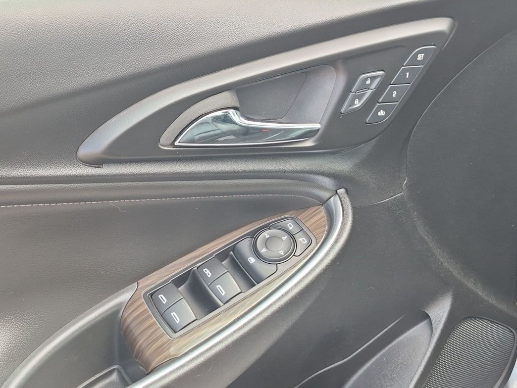 Thumbnail: 2024 Chevrolet Malibu - 32