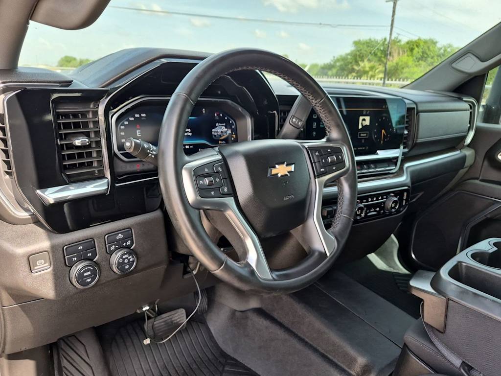 Thumbnail: 2024 Chevrolet Silverado 2500 - 2