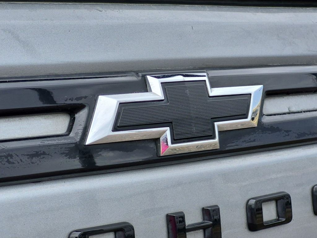 Thumbnail: 2023 Chevrolet Tahoe - 34