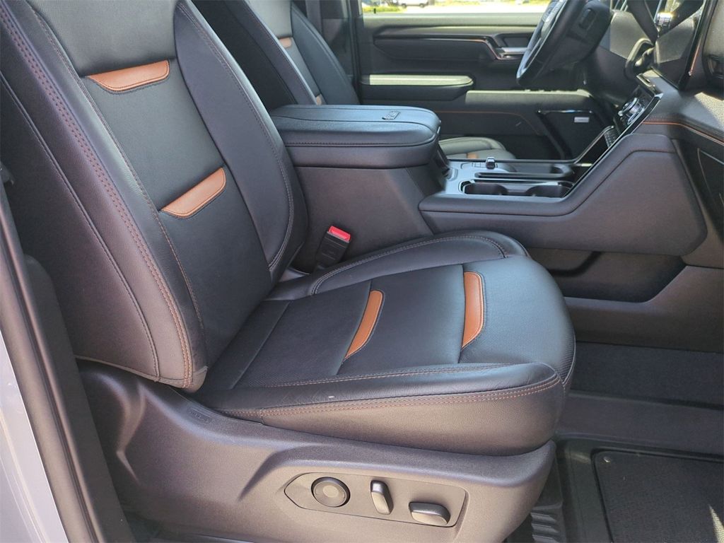 Thumbnail: 2025 GMC Sierra 2500 - 11