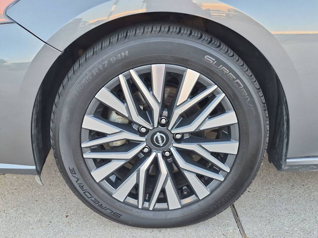 Thumbnail: 2024 Nissan Altima - 8