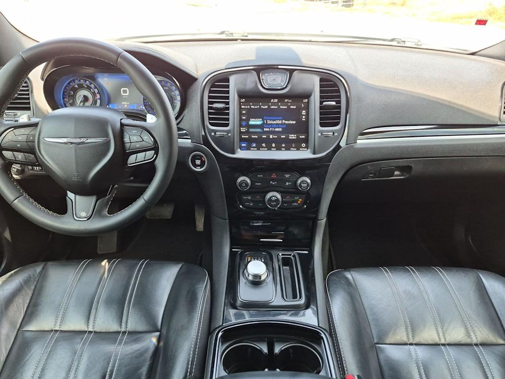 Thumbnail: 2023 Chrysler 300 - 8