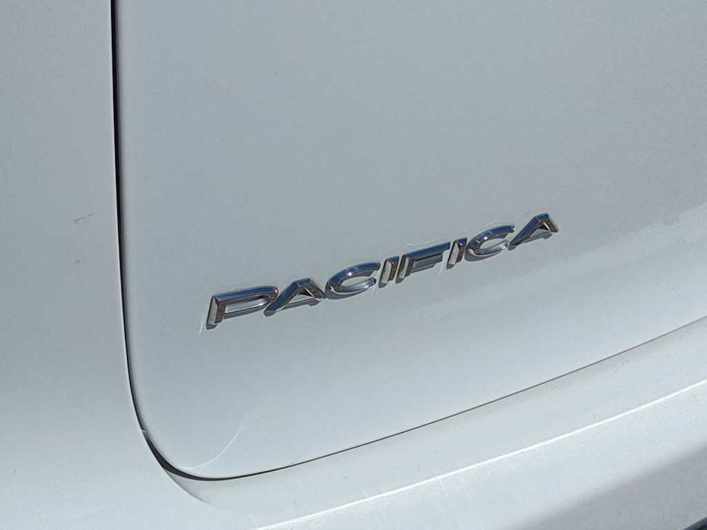 Thumbnail: 2023 Chrysler Pacifica - 31