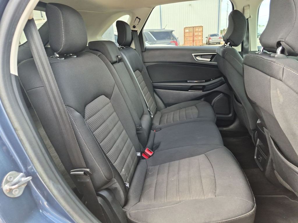 Thumbnail: 2018 Ford Edge - 32