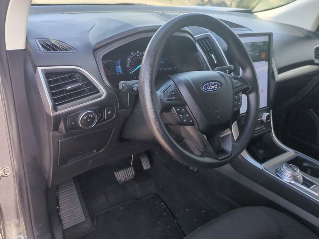 Thumbnail: 2023 Ford Edge - 2