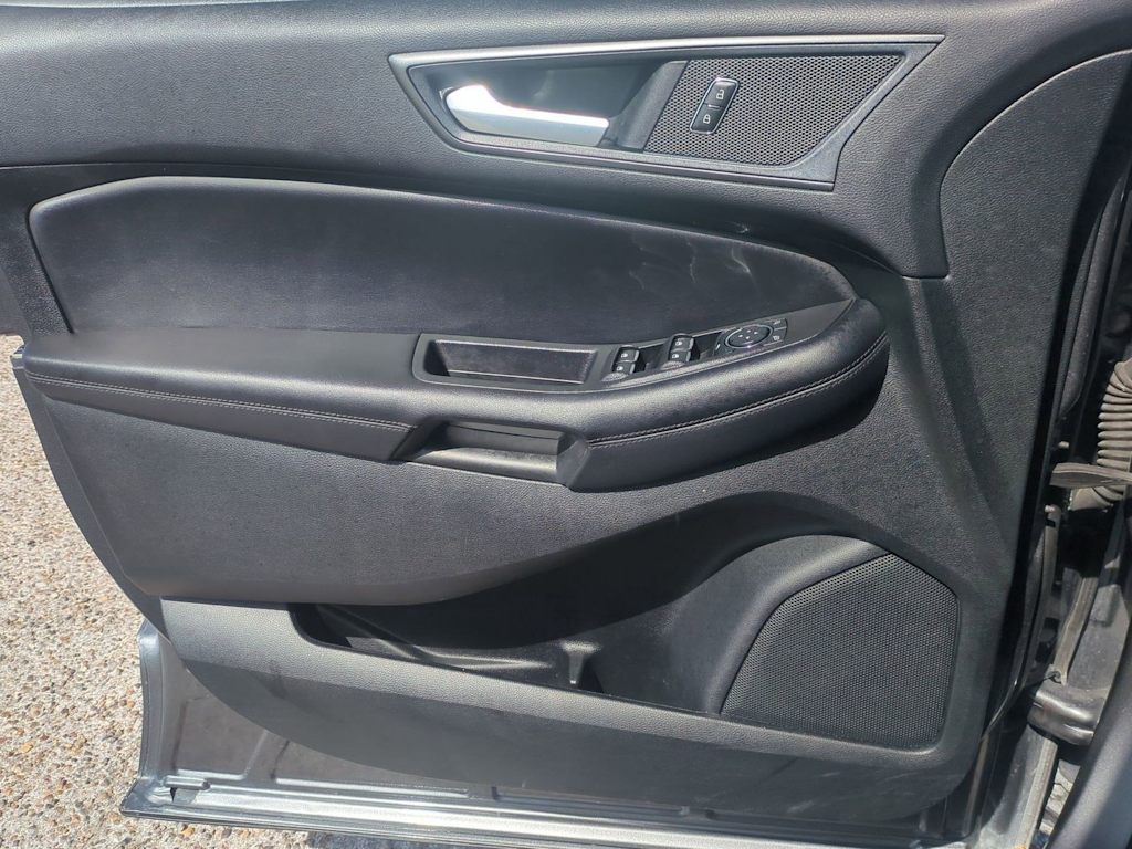 Thumbnail: 2023 Ford Edge - 30