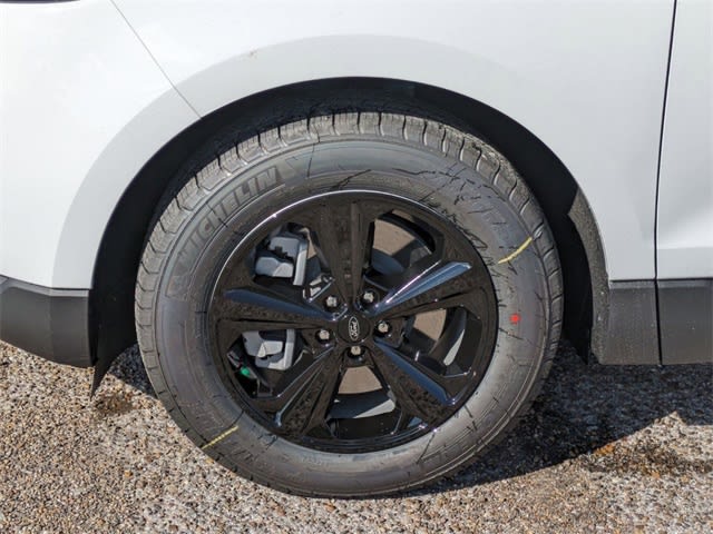 Thumbnail: 2024 Ford Edge - 9