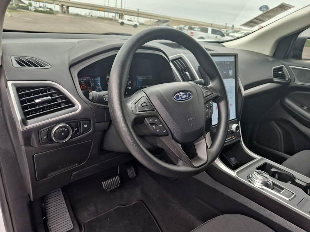 Thumbnail: 2024 Ford Edge - 3