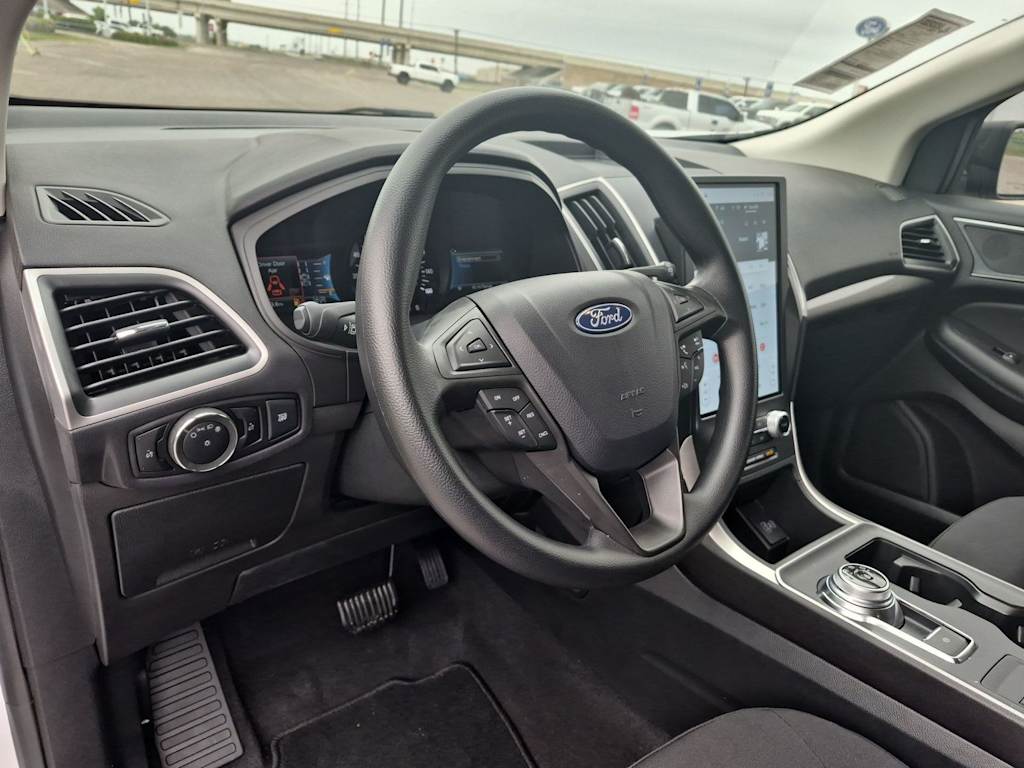 Thumbnail: 2024 Ford Edge - 3