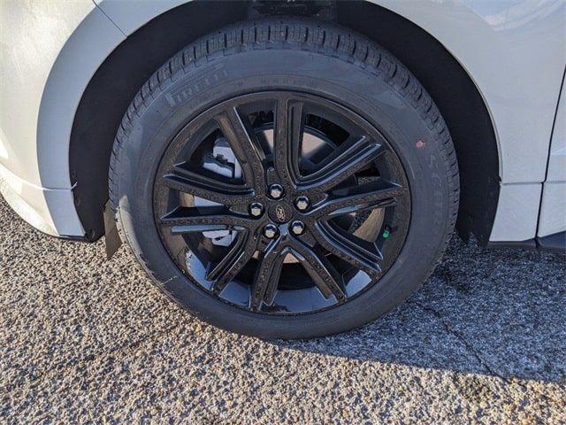 Thumbnail: 2024 Ford Edge - 9