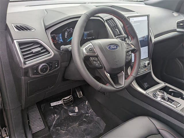 Thumbnail: 2024 Ford Edge - 3