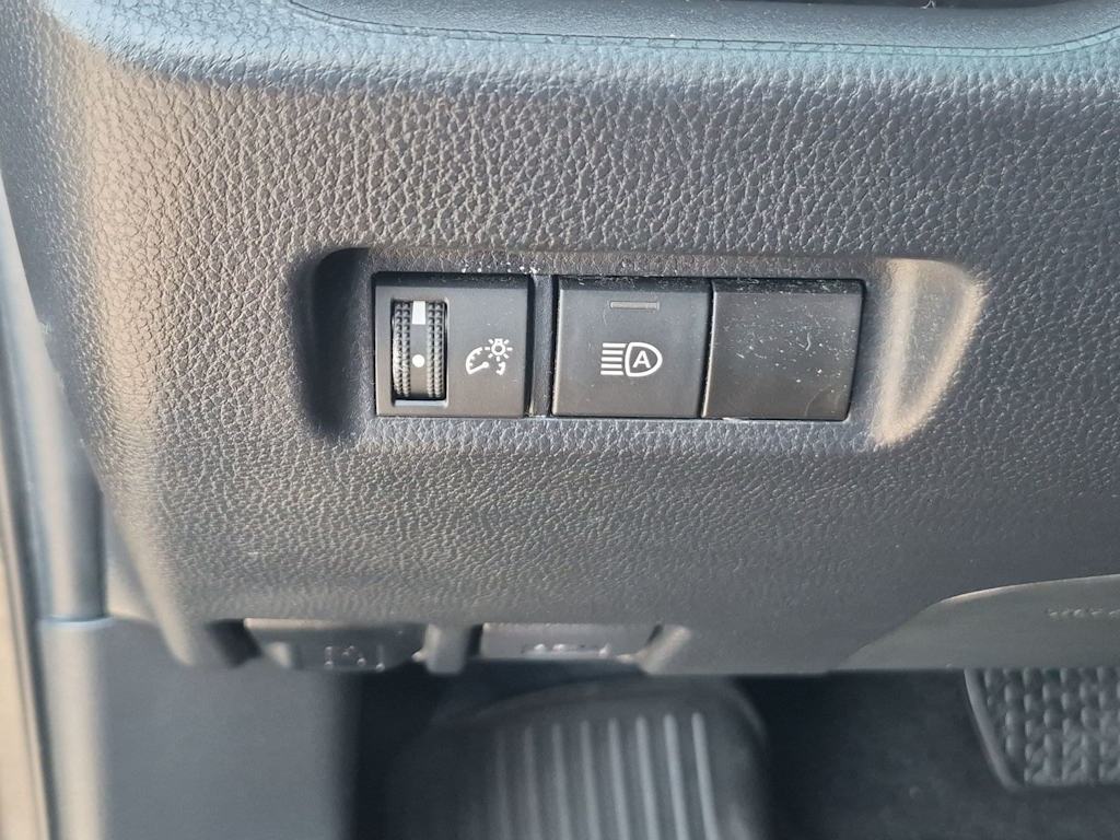 Thumbnail: 2023 Toyota RAV4 - 27