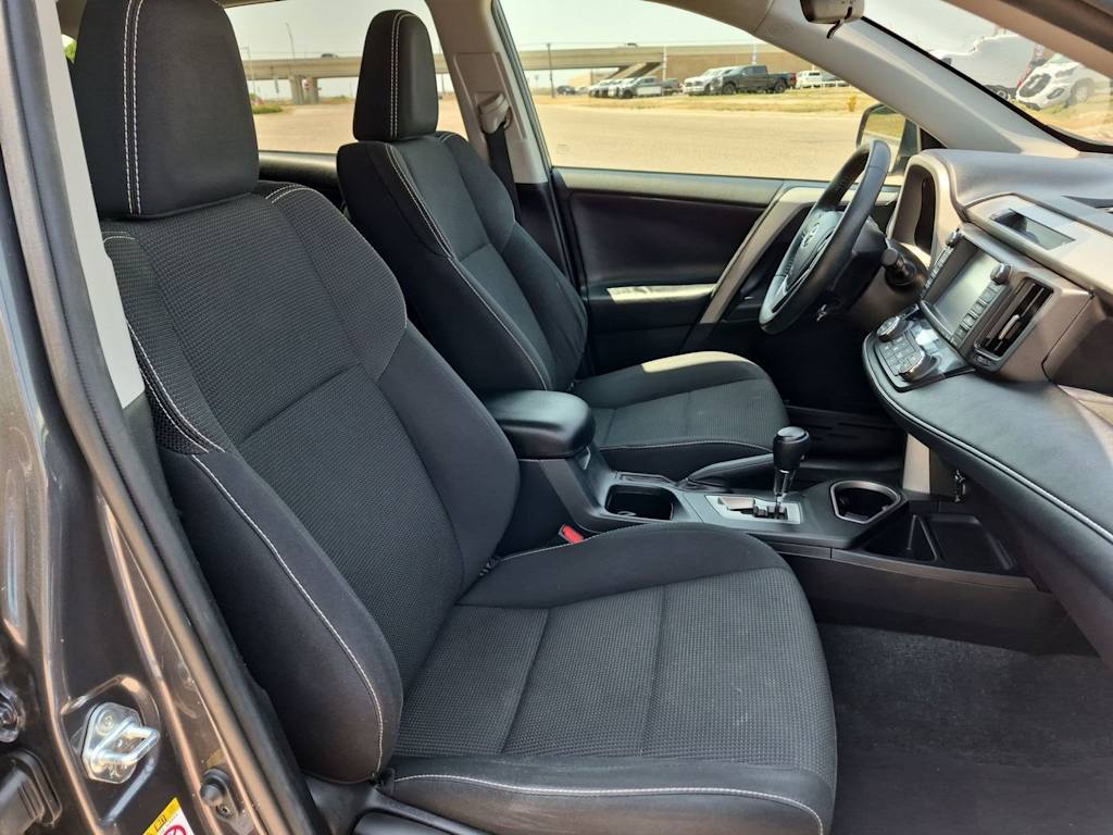 Thumbnail: 2017 Toyota RAV4 - 11