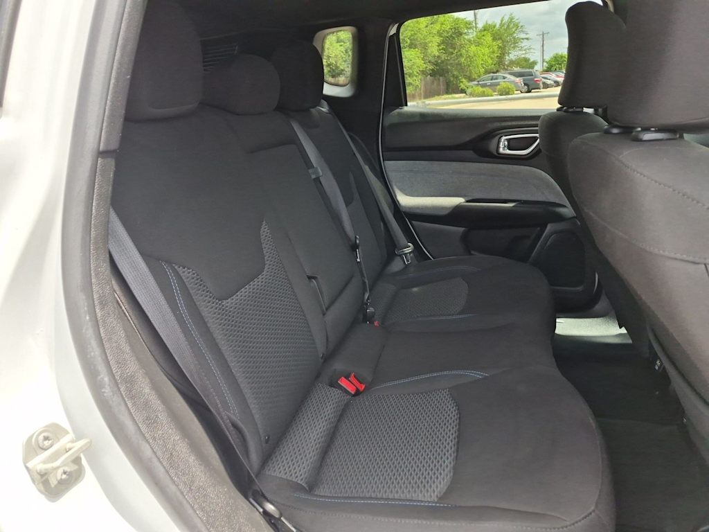 Thumbnail: 2024 Jeep Compass - 32
