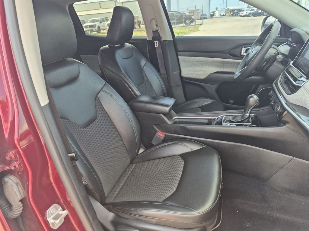Thumbnail: 2022 Jeep Compass - 12