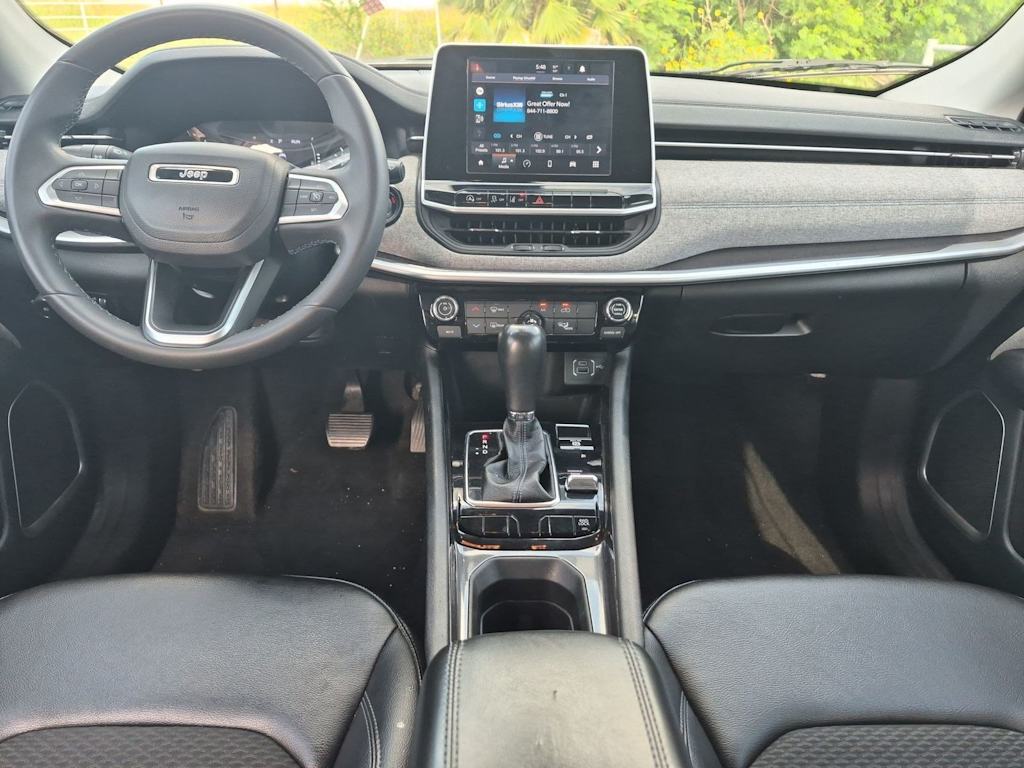Thumbnail: 2022 Jeep Compass - 10