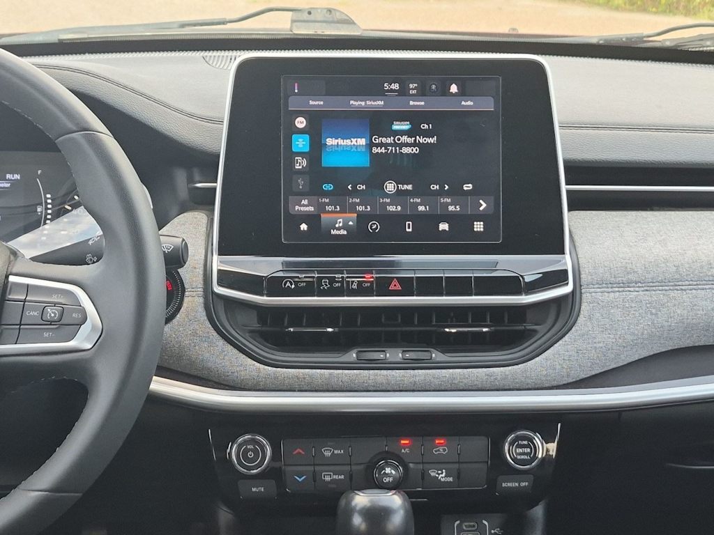 Thumbnail: 2022 Jeep Compass - 15