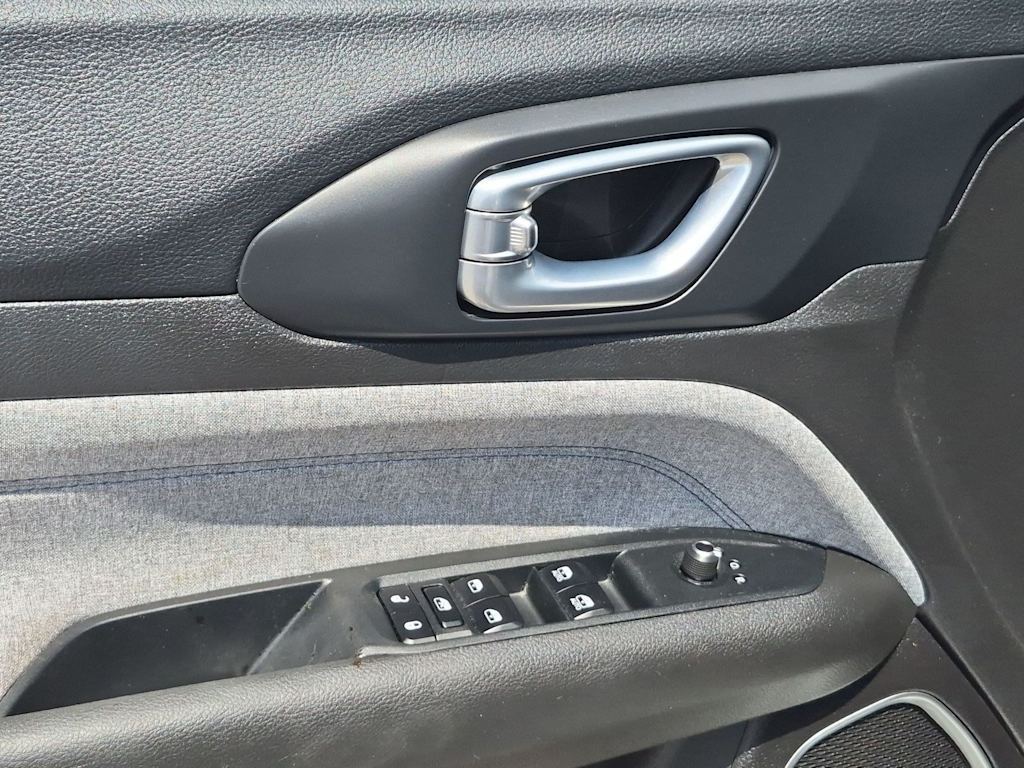 Thumbnail: 2025 Jeep Compass - 31