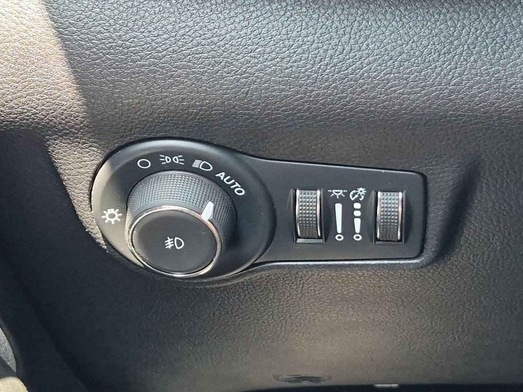 Thumbnail: 2024 Jeep Compass - 27