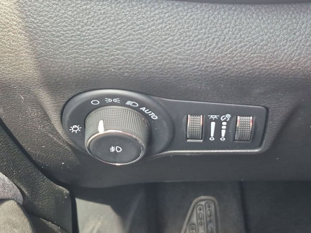 Thumbnail: 2024 Jeep Compass - 27