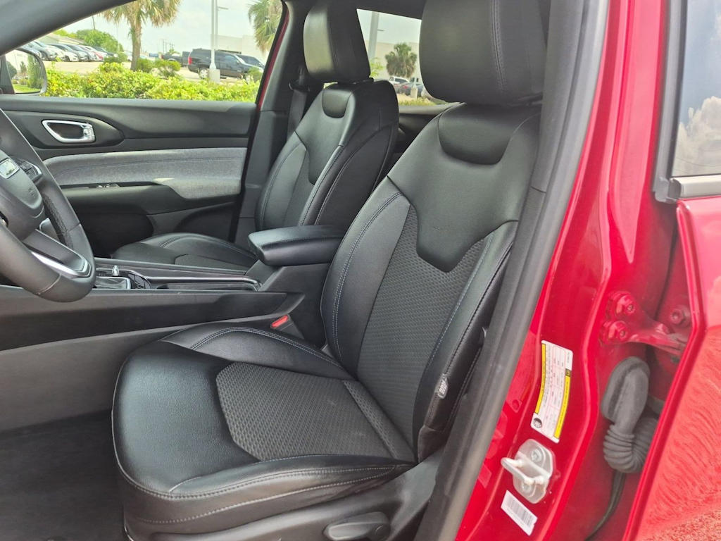 Thumbnail: 2024 Jeep Compass - 11