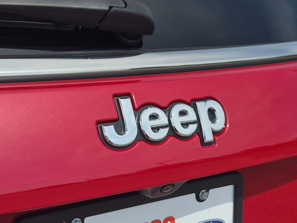 Thumbnail: 2024 Jeep Compass - 32