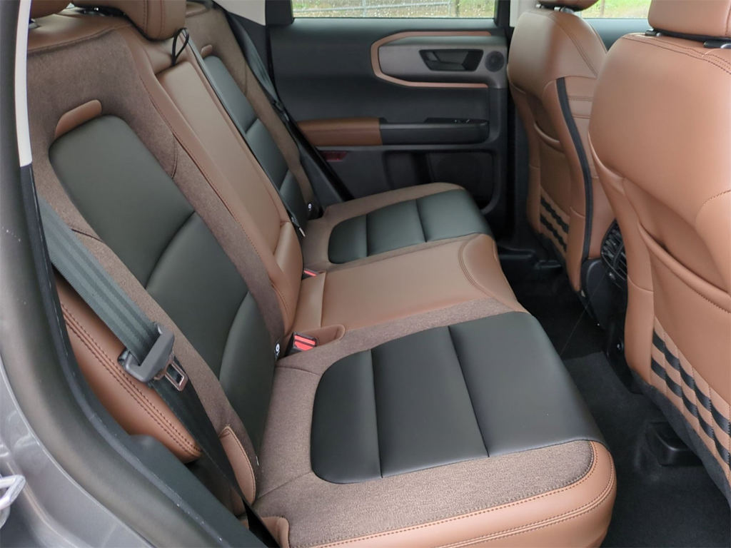 2025 Ford Bronco Sport Outer Banks 33