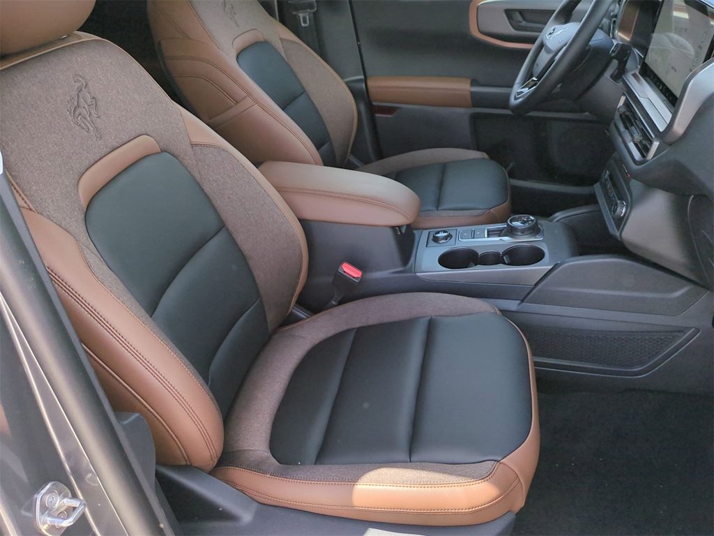 Thumbnail: 2025 Ford Bronco Sport - 11