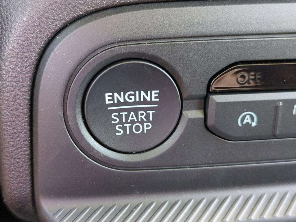 Thumbnail: 2025 Ford Bronco Sport - 28