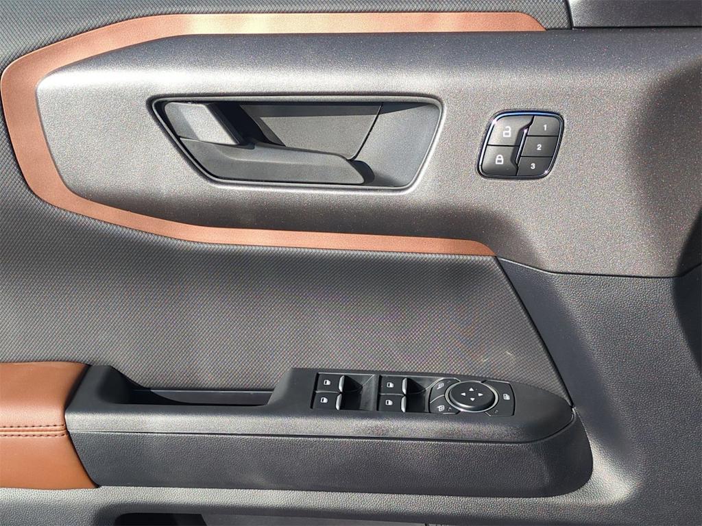 Thumbnail: 2025 Ford Bronco Sport - 32