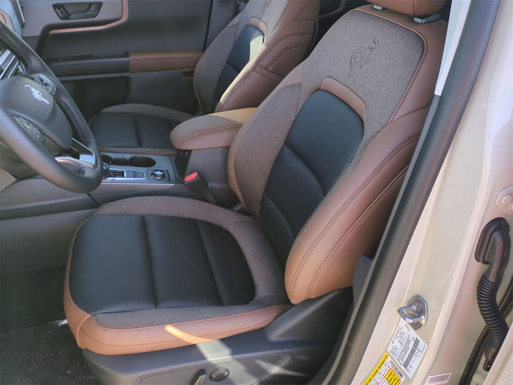 Thumbnail: 2025 Ford Bronco Sport - 10