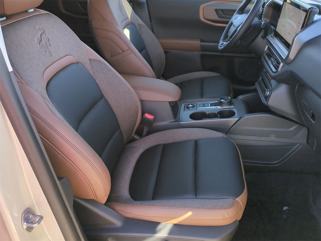 Thumbnail: 2025 Ford Bronco Sport - 11