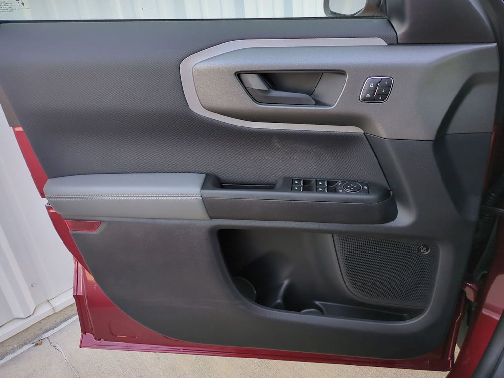 Thumbnail: 2025 Ford Bronco Sport - 31