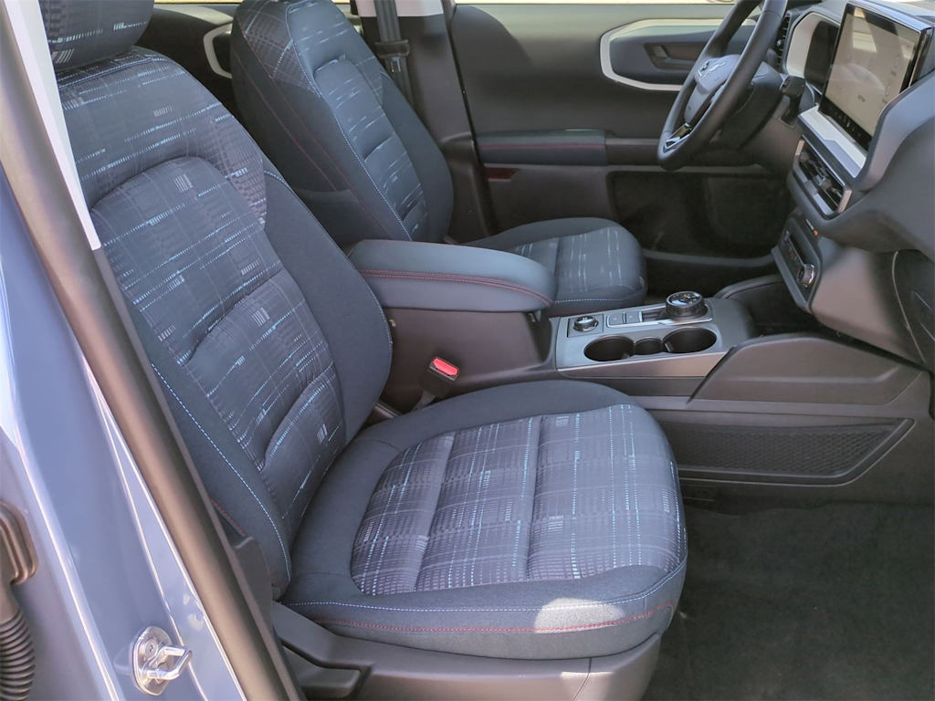 Thumbnail: 2025 Ford Bronco Sport - 12