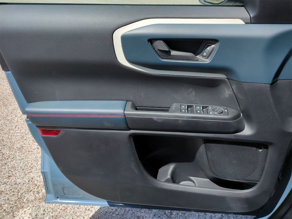 Thumbnail: 2025 Ford Bronco Sport - 30