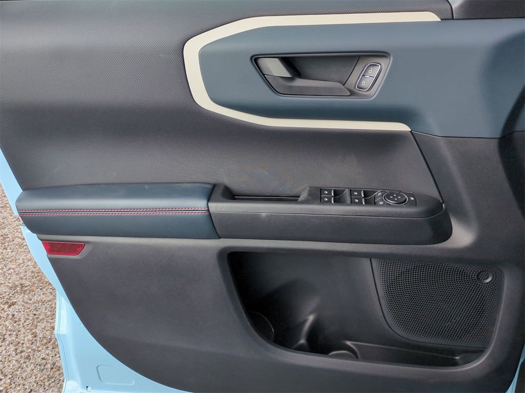 Thumbnail: 2025 Ford Bronco Sport - 30