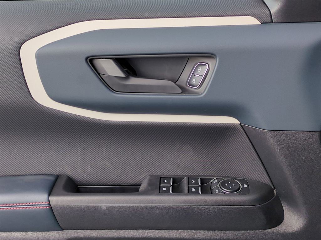 Thumbnail: 2025 Ford Bronco Sport - 31