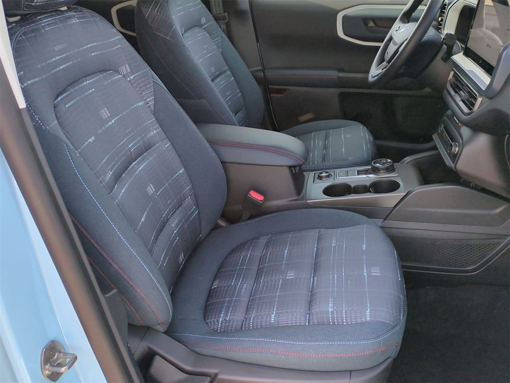 Thumbnail: 2025 Ford Bronco Sport - 11