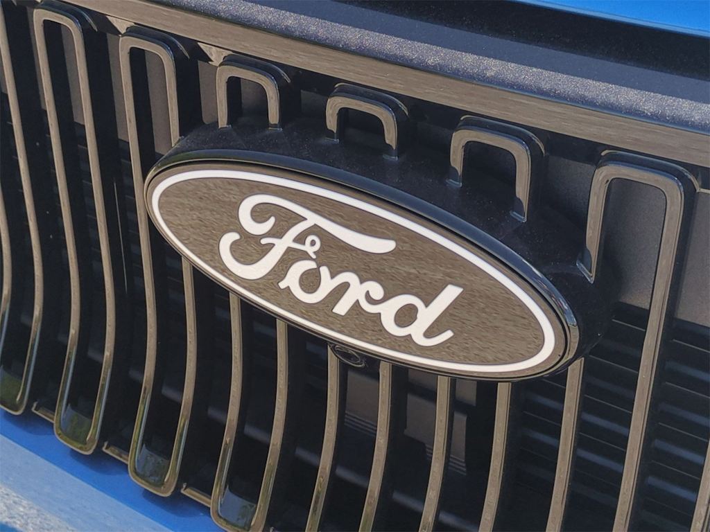 Thumbnail: 2025 Ford Maverick - 7