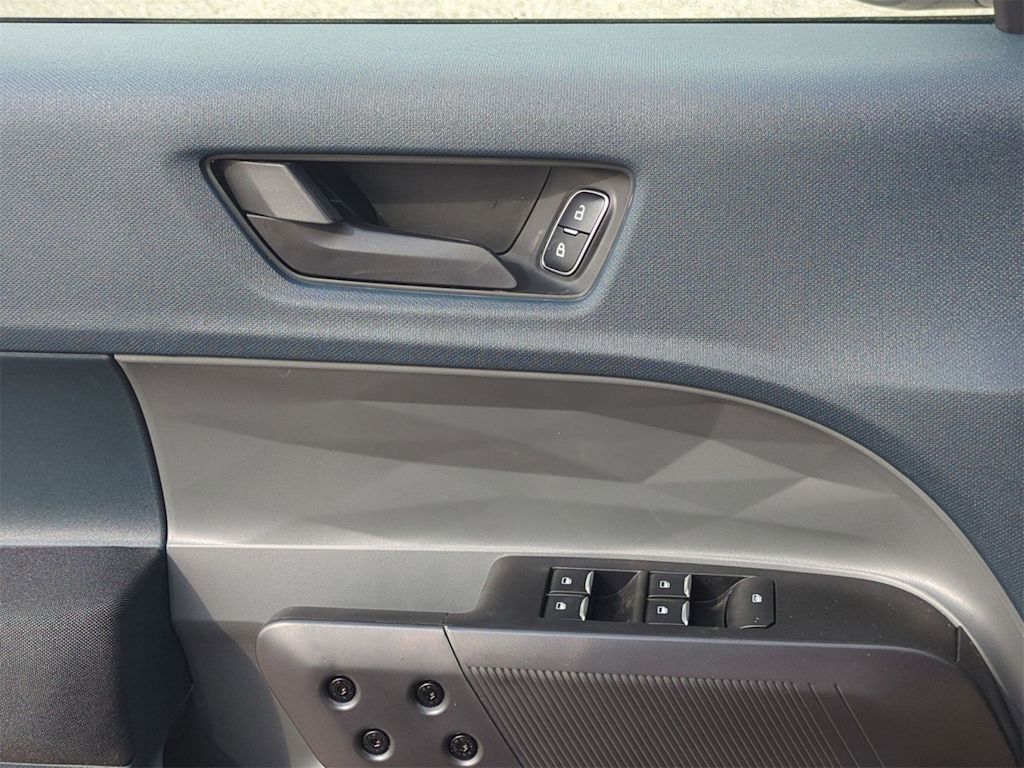 Thumbnail: 2025 Ford Maverick - 29