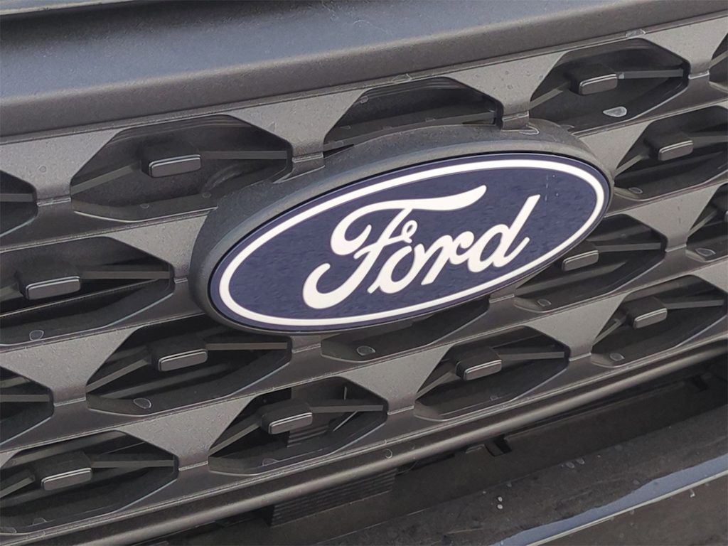 Thumbnail: 2025 Ford Maverick - 7