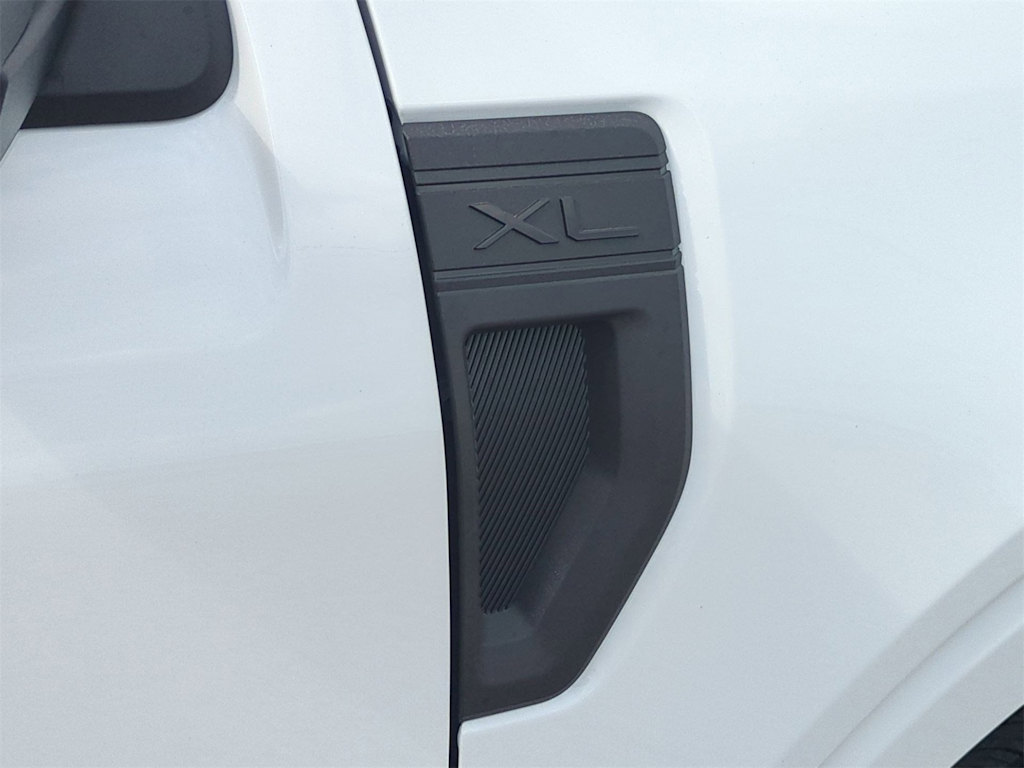 Thumbnail: 2025 Ford Maverick - 32