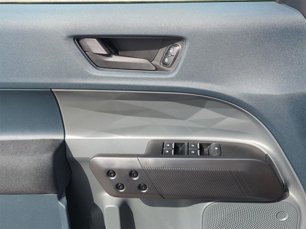 Thumbnail: 2025 Ford Maverick - 30