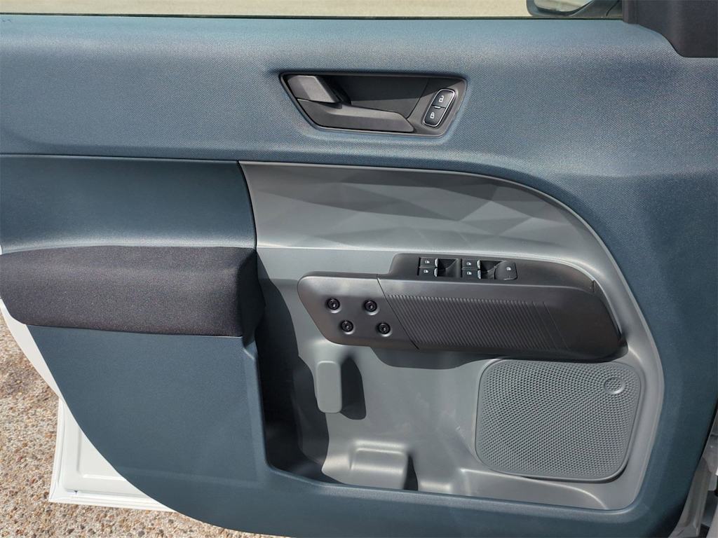 Thumbnail: 2025 Ford Maverick - 29