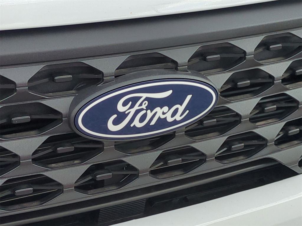 Thumbnail: 2025 Ford Maverick - 7