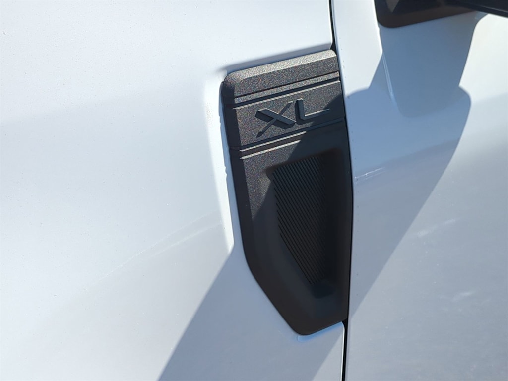 Thumbnail: 2025 Ford Maverick - 32